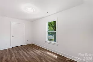 209 E Dixon St, Lincolnton, NC 28092 - Photo 21