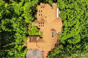 1430 Valmont Dr, Hendersonville, NC 28791 - Photo 5