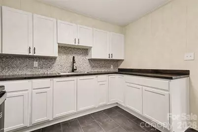 28 Maiden Lane, York, SC 29745 - Photo 9