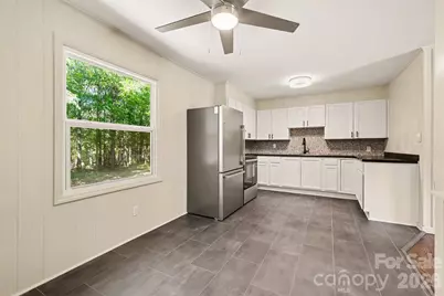 28 Maiden Lane, York, SC 29745 - Photo 7