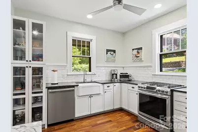 102 Courtland Avenue, Asheville, NC 28801 - Photo 9