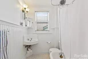 102 Courtland Ave, Asheville, NC 28801 - Photo 21