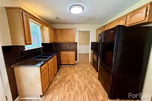 8004 Glencannon Dr, Charlotte, NC 28227 - Photo 7