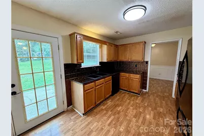 8004 Glencannon Drive, Charlotte, NC 28227 - Photo 9