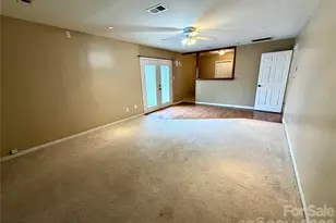 8004 Glencannon Dr, Charlotte, NC 28227 - Photo 17