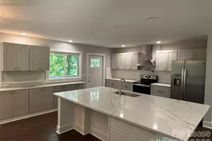 200 Sherwood Dr, Huntersville, NC 28078 - Photo 3