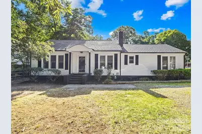 227 N Magnolia Street, Mooresville, NC 28115 - Photo 1