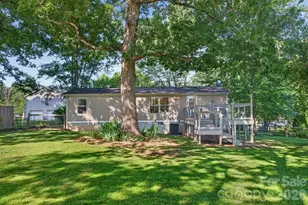 403 Doliver Dr, Horse Shoe, NC 28742 - Photo 31