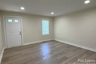19612 Oak St, Cornelius, NC 28031 - Photo 9