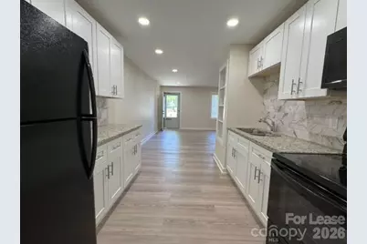 19612 Oak Street #7, Cornelius, NC 28031 - Photo 5