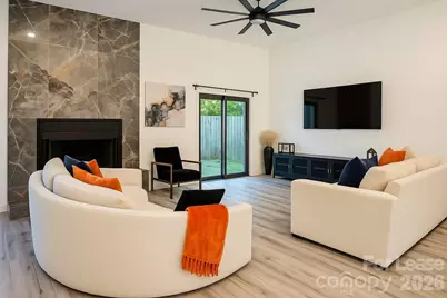 909 Highland Mist Lane, Charlotte, NC 28215 - Photo 3
