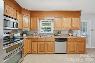 1948 Twin Ponds Drive, Hickory, NC 28602 - Photo 13