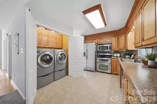 1948 Twin Ponds Dr, Hickory, NC 28602 - Photo 11