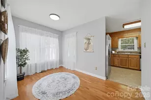 1948 Twin Ponds Dr, Hickory, NC 28602 - Photo 21