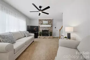 1948 Twin Ponds Dr, Hickory, NC 28602 - Photo 9