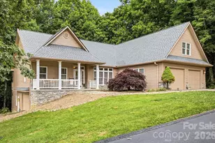 3121 Cove Loop Rd, Hendersonville, NC 28739 - Photo 3