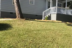 2431 Columbus Cir, Charlotte, NC 28208 - Photo 3