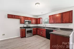 5012 Eagle Creek Dr, Charlotte, NC 28269 - Photo 11