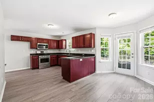 5012 Eagle Creek Dr, Charlotte, NC 28269 - Photo 9