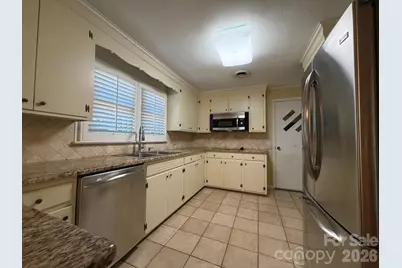 110 1st Street Place SE, Conover, NC 28613 - Photo 11