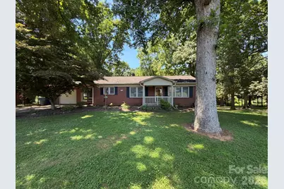 110 1st Street Place SE, Conover, NC 28613 - Photo 3