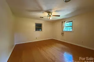 110 1st St Pl SE, Conover, NC 28613 - Photo 31