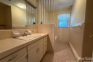 110 1st St Pl SE, Conover, NC 28613 - Photo 27