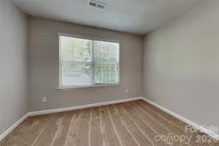 5505 Lee Marie Ln, Charlotte, NC 28269 - Photo 13