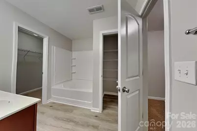 5505 Lee Marie Lane, Charlotte, NC 28269 - Photo 9