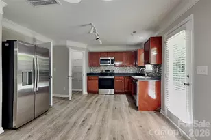 5505 Lee Marie Ln, Charlotte, NC 28269 - Photo 5