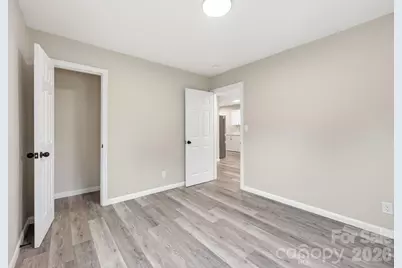 1829 Taylor Avenue, Charlotte, NC 28216 - Photo 5