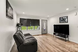 518 Baker St, Kings Mountain, NC 28086 - Photo 5