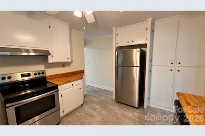 690 Brookdale Drive, Statesville, NC 28677 - Photo 5