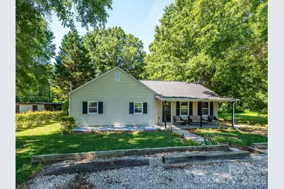 1620 Blueberry Street, Mount Pleasant, NC 28124 - Photo 1