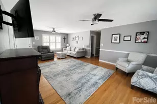 131 Landing Ct, Bessemer City, NC 28016 - Photo 3