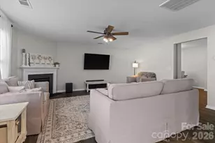 127 Harvest Pointe Dr, Statesville, NC 28677 - Photo 11