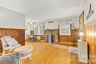 3119 Brevard Rd, Hendersonville, NC 28791 - Photo 9