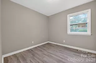 2505 Druid Hls Wy, Charlotte, NC 28206 - Photo 29