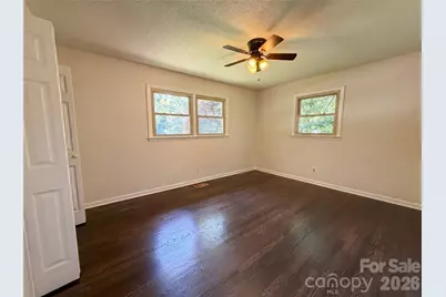 2418 Woodbridge Drive, Gastonia, NC 28056 - Photo 9