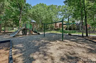 5203 Rustlewood Ln, Charlotte, NC 28226 - Photo 5