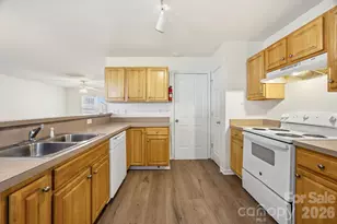 2636 Marmac Rd, Charlotte, NC 28208 - Photo 9
