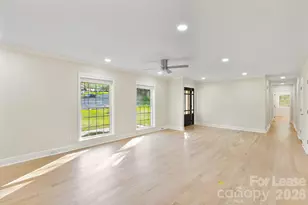 100 Chadmore Dr, Charlotte, NC 28270 - Photo 5