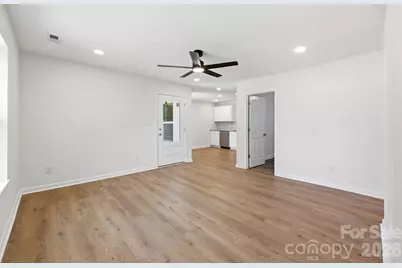 918 Breezewood Drive, Charlotte, NC 28262 - Photo 7