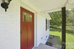 918 Breezewood Dr, Charlotte, NC 28262 - Photo 5