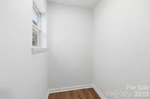 918 Breezewood Dr, Charlotte, NC 28262 - Photo 17