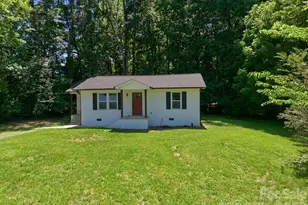 918 Breezewood Dr, Charlotte, NC 28262 - Photo 29