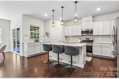 17810 Burnt Hickory Drive, Charlotte, NC 28278 - Photo 7