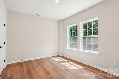 17810 Burnt Hickory Drive, Charlotte, NC 28278 - Photo 39