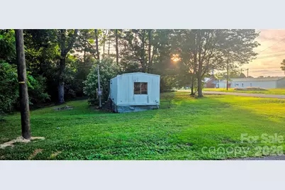 116 E Fairground Avenue, Troy, NC 27371 - Photo 5