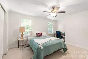 425 Regency Dr, Charlotte, NC 28211 - Photo 29